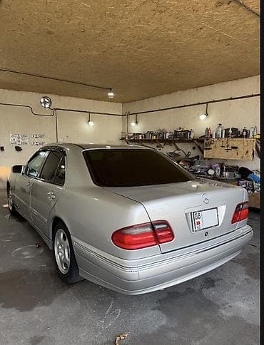 бак бенза: Mercedes-Benz E-Class: 2001 г., 2 л, Механика, Бензин, Седан — 4