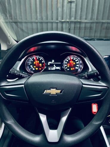 продажа прицепов для легковых автомобилей бу: Chevrolet Onix: 2020 г., 1 л, Типтроник, Бензин, Седан — 8
