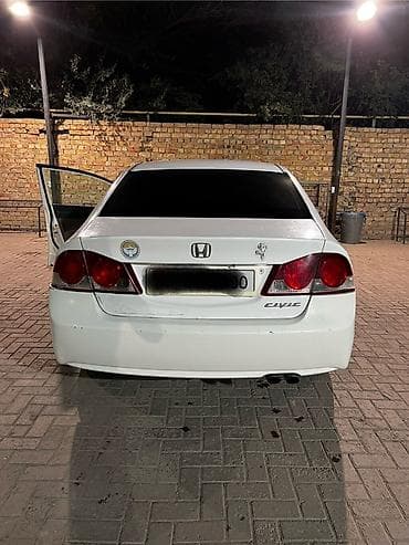 8: Honda Civic: 2008 г., 1.8 л, Механика, Бензин, Седан — 5