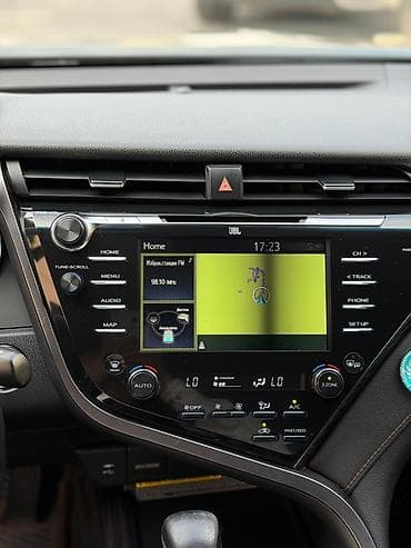 19: Toyota Camry: 2019 г., 2.5 л, Автомат, Гибрид, Седан — 8