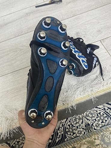 арена футбольное поле: Футбольные бутсы Lotto с металлическими шипами - Бренд: Lotto — 2