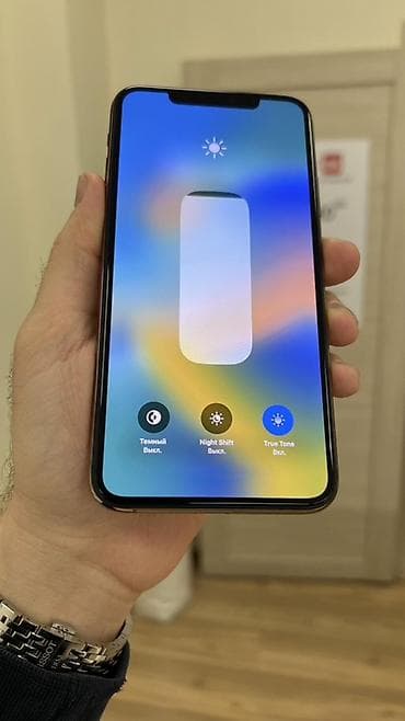 IPhone 11 Pro Max, Б/у, 256 ГБ, Золотой, Наушники, Зарядное устройство, Защитное стекло, 100 % — 4