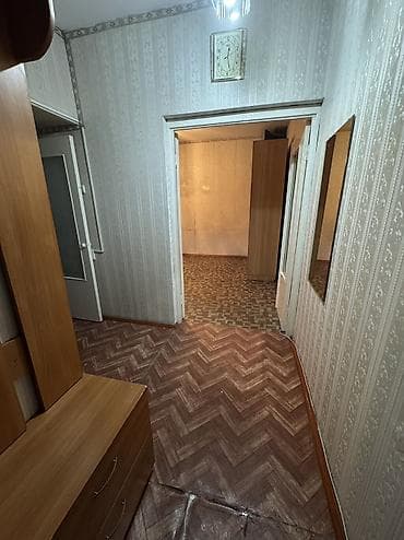 Квартиры: 1 комната, 35 м², 105 серия, Городок строителей 105 серия, 4 этаж, Старый ремонт — 6