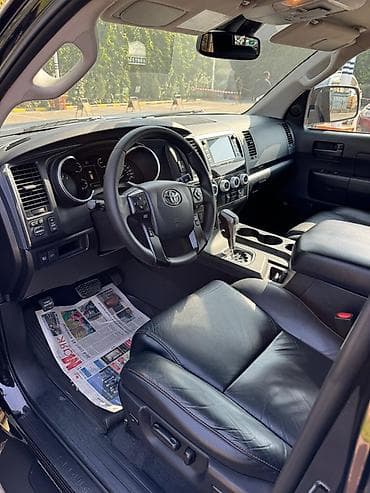 Toyota: Toyota Sequoia: 2020 г., 5.7 л, Автомат, Бензин, Внедорожник — 4