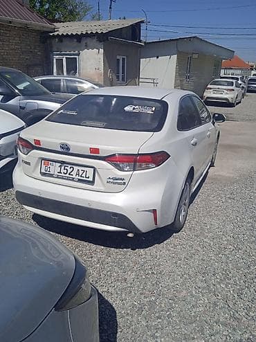 coroll: Toyota Corolla: 2020 г., 1.8 л, Автомат, Гибрид, Седан — 2