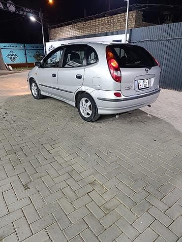 Транспорт: Nissan Almera Tino: 2005 г., 1.8 л, Кол менен иштөөчү, Бензин, Вэн/Минивэн — 3