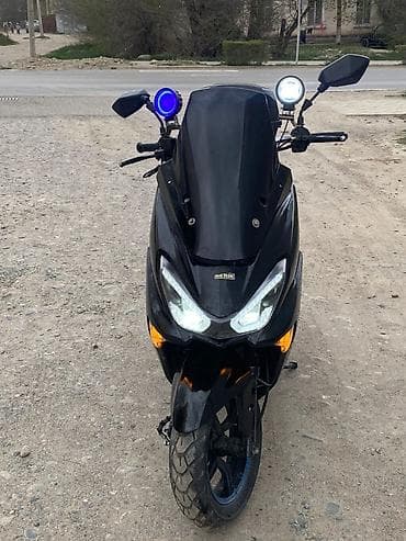 На продаже скутер макси 😍🖤 Состояние хорошая Матор зверь 180 куб