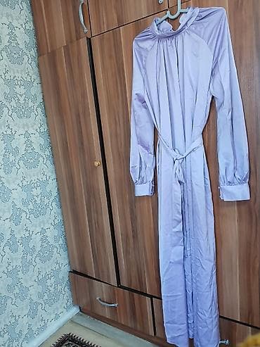 кыргыз одежда: Кече көйнөгү, Классикалык, Узун модель, Атлас, Далысы ачык, L — 3