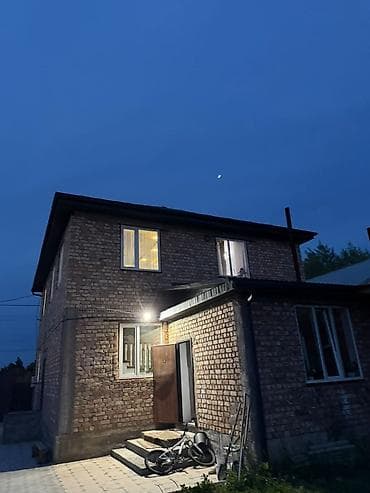 Кыймылсыз мүлк: Каракол шаарынан, Доолосбай /Дасифу 47 2 этаж уй сатылат.Баардык шарты — 3
