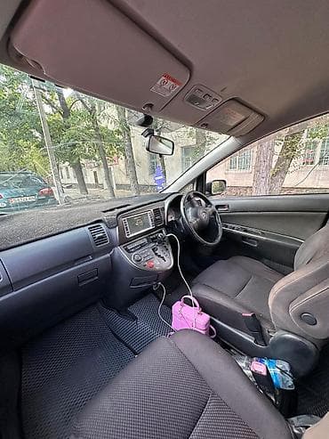 sprinter 2 2: Toyota WISH: 2005 г., 2 л, Бензин, Минивэн — 6