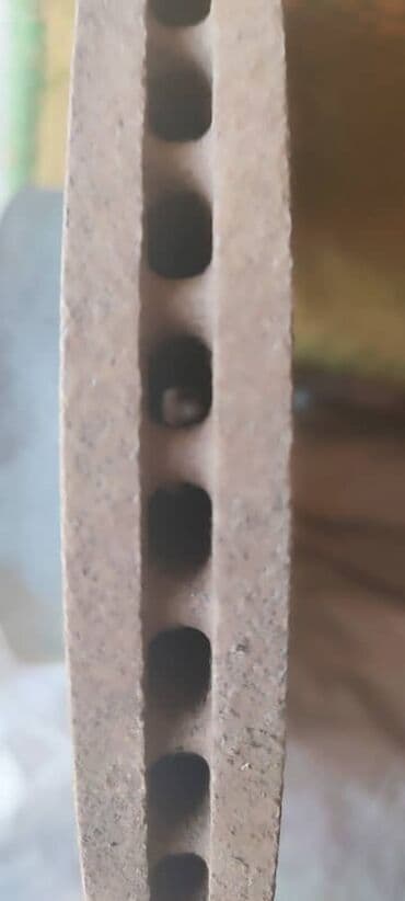 тормозные колодки nibk: Предний тормозной диск Subaru 2012 г., Б/у, Оригинал, Япония — 4