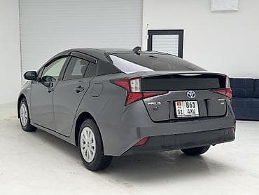 prius: Toyota Prius: 2021 г., 1.8 л, Вариатор, Гибрид, Лифтбек — 3