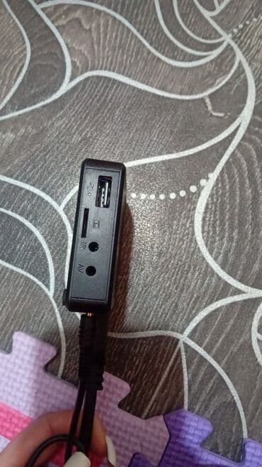 мониторы gvision: Продаётся! Рабочий+ приставка для интернета и кронштейн, один минус — 5