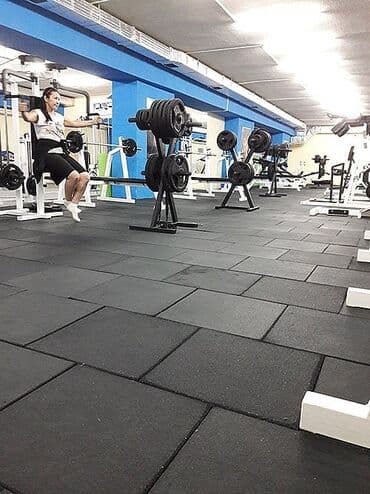 ковры резиновые: Компания Shtrih.kg производит напольные резиновые крошки, толщиной — 3