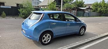 жето: Nissan Leaf: 2013 г., Электромобиль, Хэтчбэк — 2