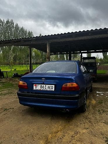 Транспорт: Toyota Avensis: 1998 г., 1.6 л, Кол менен иштөөчү, Бензин — 5