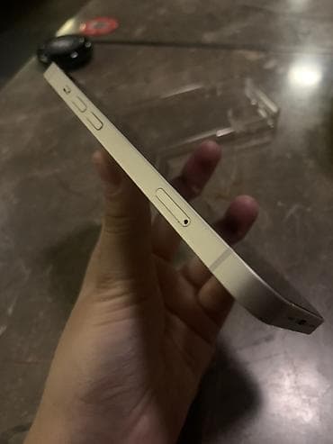IPhone 14, Б/у, 256 ГБ, Старлайт, Чехол, 79 % — 4