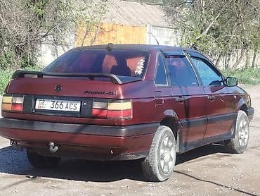 Продажа авто: Volkswagen Passat: 1989 г., Седан — 1