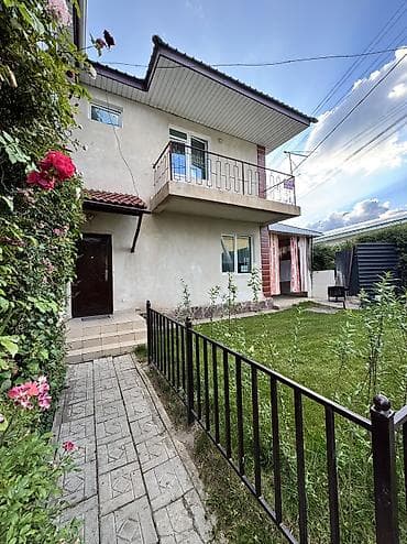 Танхаус в одном из престижных районов Чолпон Ата Вместимость от 1-10 at lalafo.kg Танхаус в одном из престижных районов Чолпон Ата Вместимость от 1-10