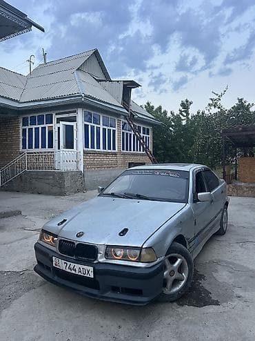 авто бесплатно: BMW 3 series: 1991 г., 1.6 л, Механика, Бензин, Седан — 4