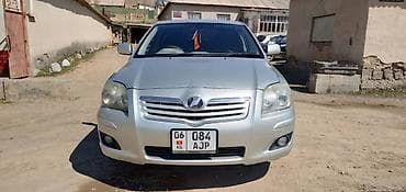 Toyota Avensis: 2003 г., 2 л, Автомат, Бензин, Седан