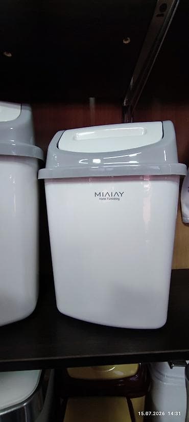 Чарбалык товарлар: Пластиковые мусорные ведра MIAIAY Home Furnishing. 8Л 450. 12л-500 - — 3