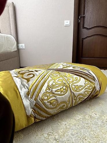 вязаные подушки: Декоративный комплект для дома: длинный валик-кавдрак и квадратные — 2