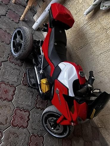 Детский электрокар