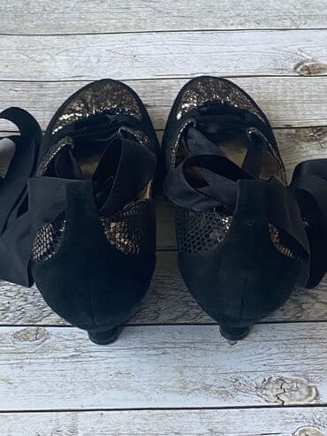 Ботинки и ботильоны: Туфли женские, б/у в отличном состоянии, натур.замш, цвет чёрный, с — 2