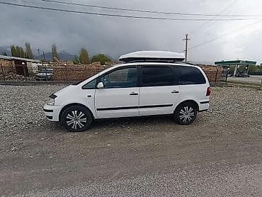 Volkswagen Sharan: 2005 г., 1.8 л, Механика, Бензин, Минивэн