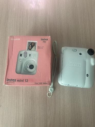 mic mini: Fujifilm Instax mini 12 — моментальная камера цвета Mint Green — 1
