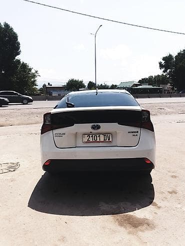Продажа авто: Toyota Prius: 2019 г., 1.8 л, Вариатор, Гибрид, Седан — 7