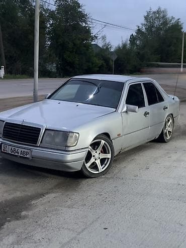 mers 212: Mercedes-Benz W124: 1993 г., 2.3 л, Механика, Бензин, Седан — 2
