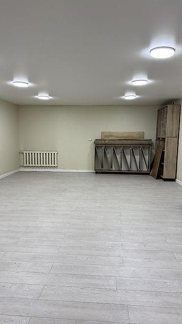 Дома: 📍 Локация: г. Бишкек, ул. Ахунбаева 255 (пересечение с ул — 4