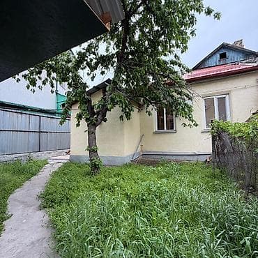 Үйлөр: 💎СРОЧНО ПРОДАЕТСЯ ПОЛДОМА 🏢Комнат: 2 📍Район: Октябрьский район — 6