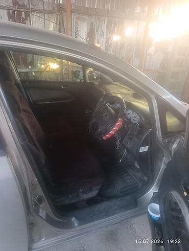 Унаа сатуу: Honda Stream: 2003 г., Автомат, Бензин, Универсал — 4