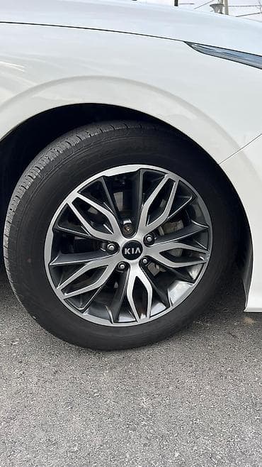 авто телешка: Kia K5: 2021 г., 2 л, Автомат, Газ — 2
