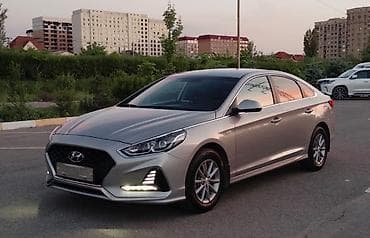 Hyundai Sonata: 2023 г., 2 л, Автомат, Газ, Седан — 2