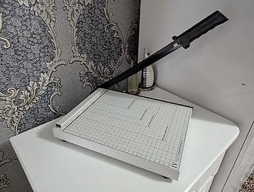 репититор по химии: Ручной резак для бумаги Paper Cutter формата A4. Подходит для — 1