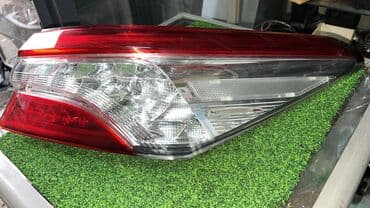 led: Задний правый стоп-сигнал Toyota 2020 г., Б/у, Оригинал, Япония — 1