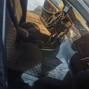 битые автомобили: Toyota Corolla: 2004 г., 1.6 л, Механика, Седан — 6