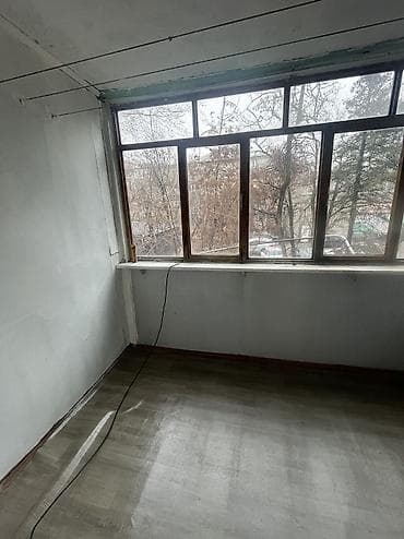 4 ком квартиры: 2 комнаты, 43 м², 104 серия, 2 этаж, Старый ремонт — 2