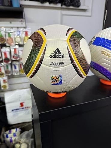 Мячи: Футбольный мяч Adidas Jabulani — реплика официального мяча чемпионата — 2