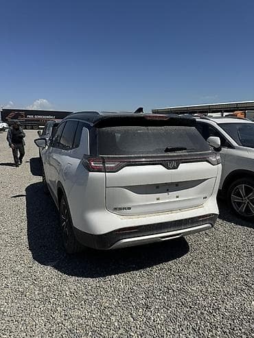 howo shacman: Weltmeister W6, 2022 г., 110000 км — 2