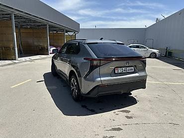 Унаа сатуу: Toyota bZ4X: 2023 г., 0.5 л, Автомат, Электромобиль, Кроссовер — 5