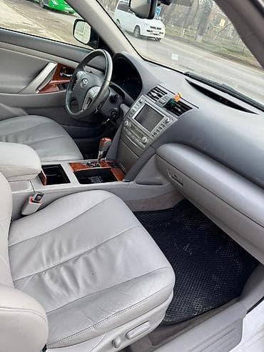 Toyota Camry: 2010 г., 2.5 л, Автомат, Седан
