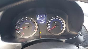 sprinter 4 4: Hyundai Solaris: 2015 г., Бензин, Седан — 7