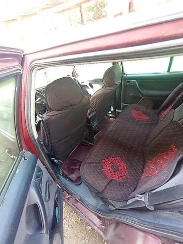 Продажа авто: Volkswagen Vento: 1993 г., Седан — 3