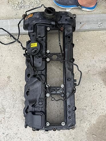 Клапанная крышка BMW