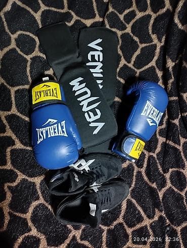 Спорт и хобби: Продам набор для рукопашки (перчатки Everlast, щитки, кроссовки) — 4
